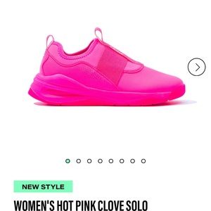 Clove women’s hot pink solo shoe